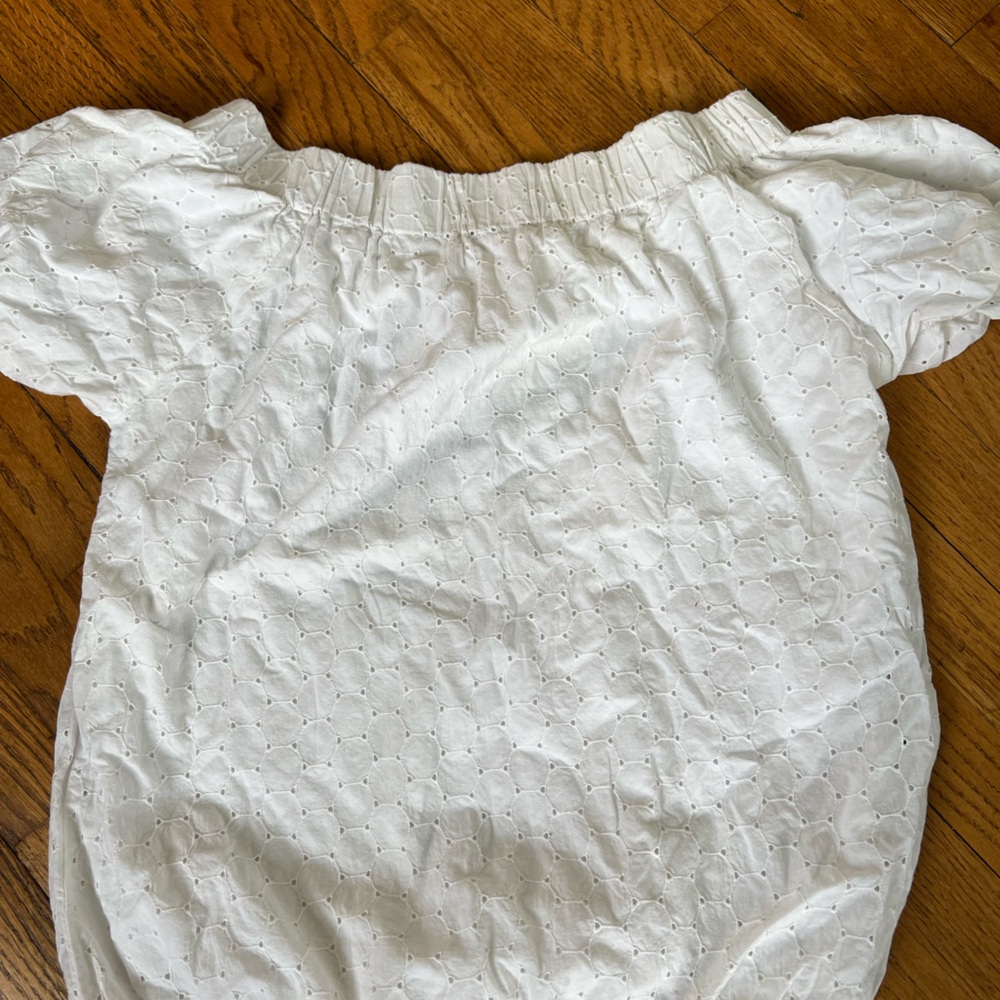 White Eyelet Puff Sleeve Top